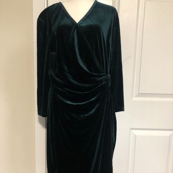 ANNE KLEIN Classic Wrap Dress With Buckle - Picture 4 of 6